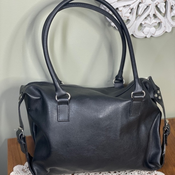 Black Mini-Duffle Style Purse Buckle Silver - Picture 6 of 8